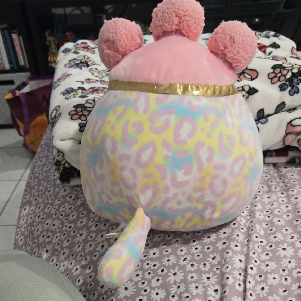 Pink and Gold Squish-doos Cheetah Squishmallows - Picture 2 of 3